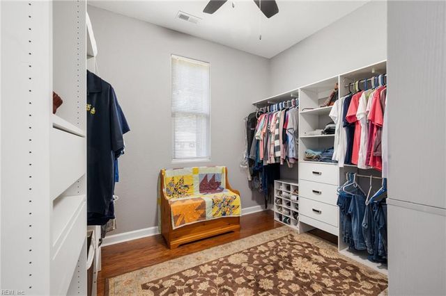 1802 Oyster Bay LN, Suffolk, VA 23436