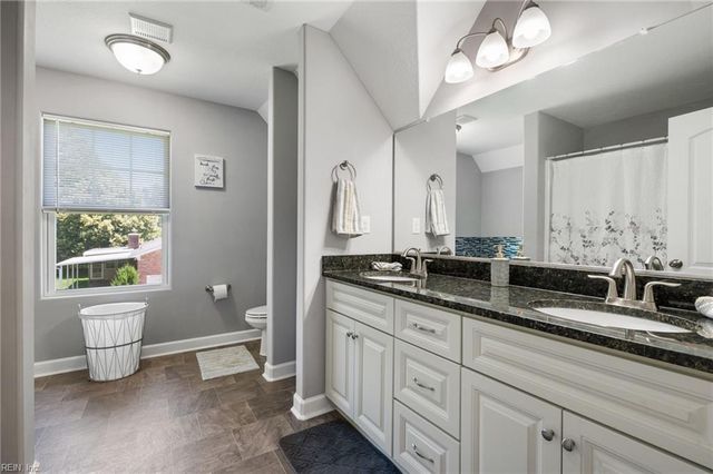 1802 Oyster Bay LN, Suffolk, VA 23436