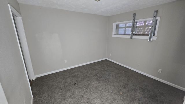 6723 South Loop E 9, Houston, TX 77087