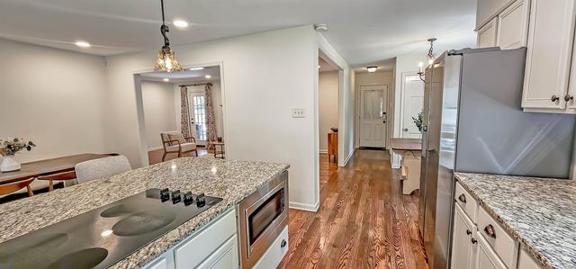 1992 ALLEN COURT DR, Germantown, TN 38139