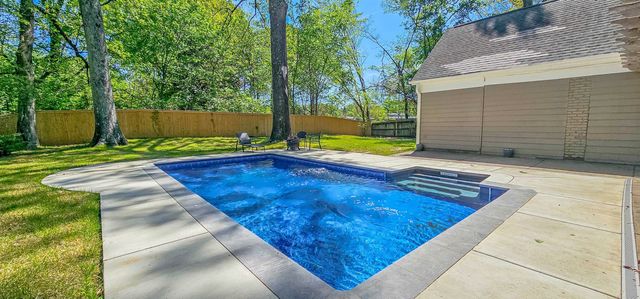 1992 ALLEN COURT DR, Germantown, TN 38139