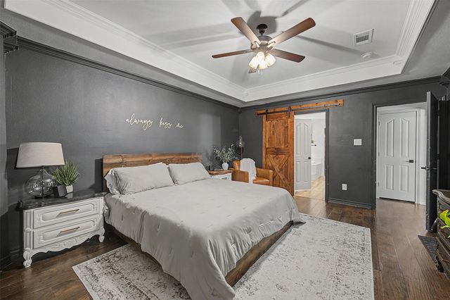 1029 Oakridge Court, Burleson, TX 76028