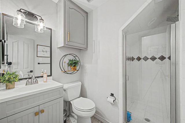 1029 Oakridge Court, Burleson, TX 76028