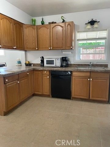 431 Douglas, Bakersfield, CA 93308