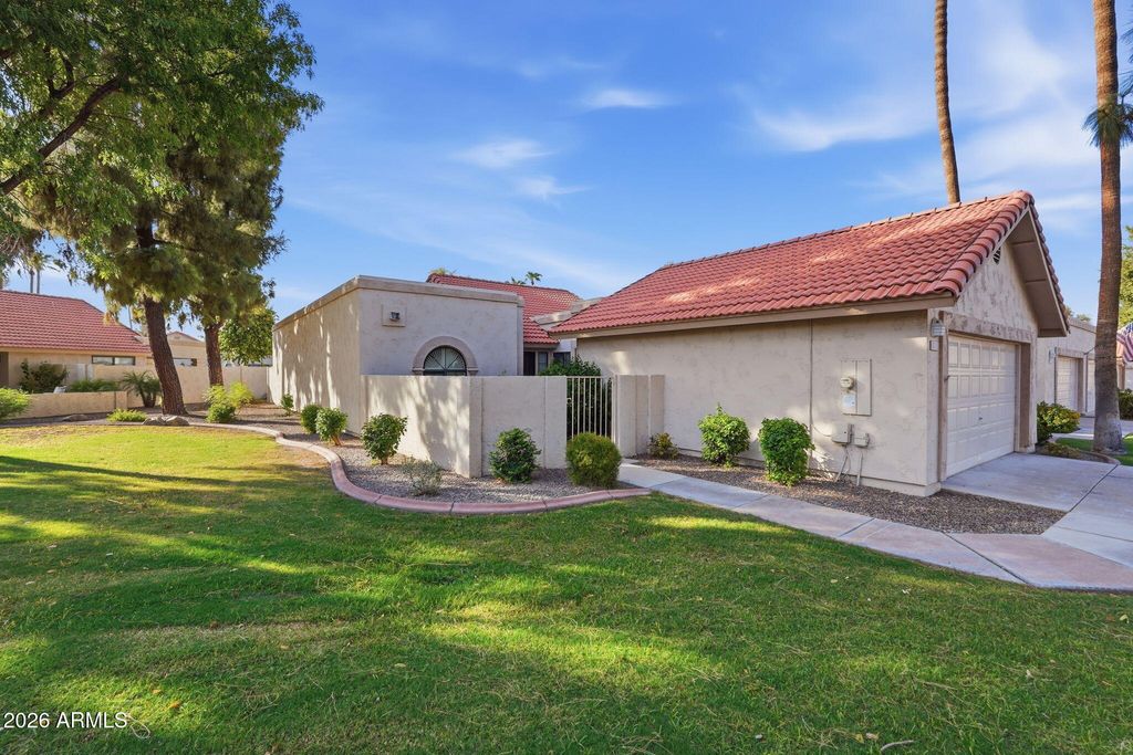 9408 W Morrow Drive, Peoria, AZ 85382 — photo 2