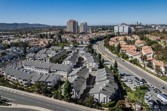 4094 Mahaila Ave B, San Diego, CA 92122