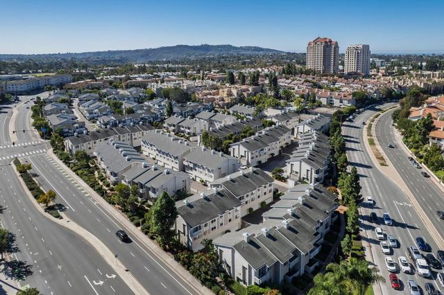 4094 Mahaila Ave B, San Diego, CA 92122