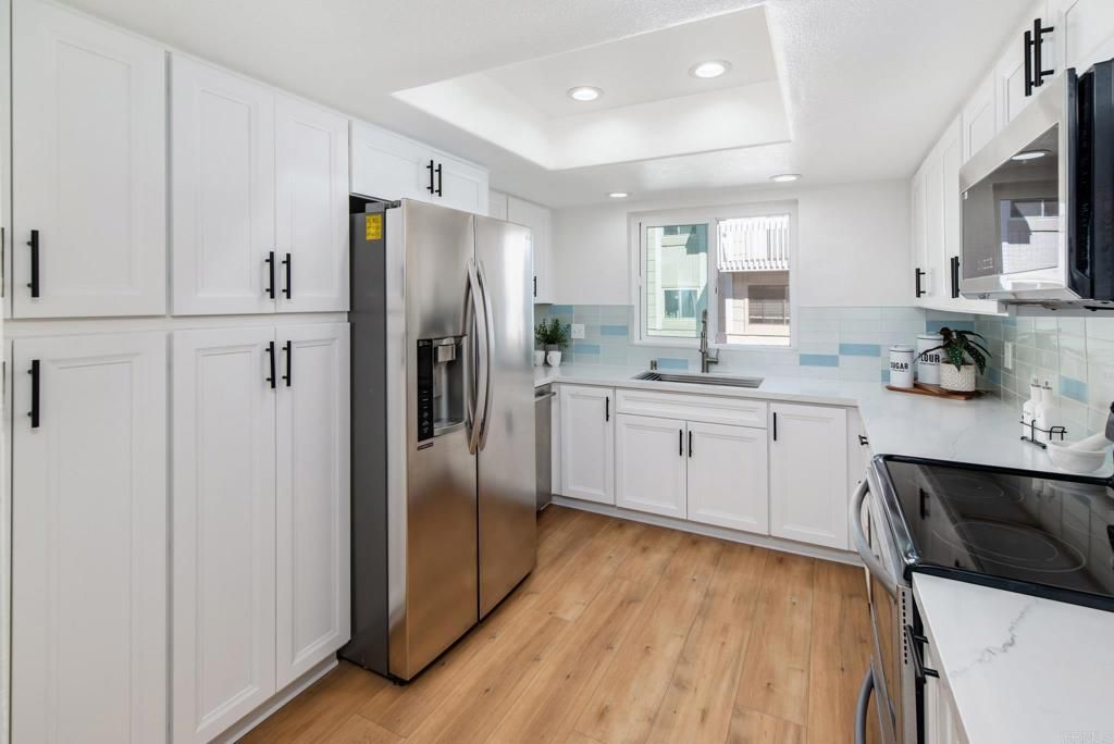 4094 Mahaila Ave B, San Diego, CA 92122