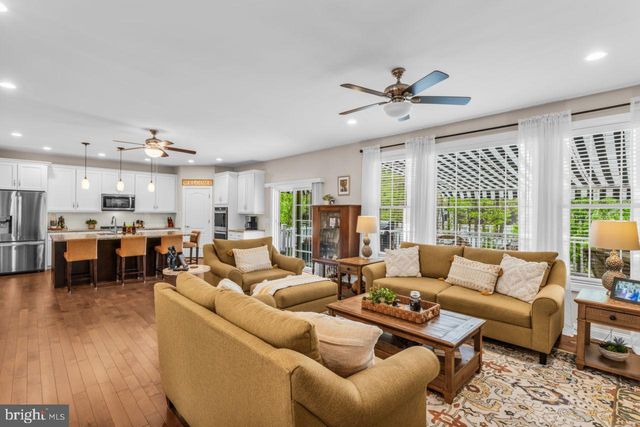 305 GLEN DORNOCH LN, Egg Harbor Township, NJ 08234