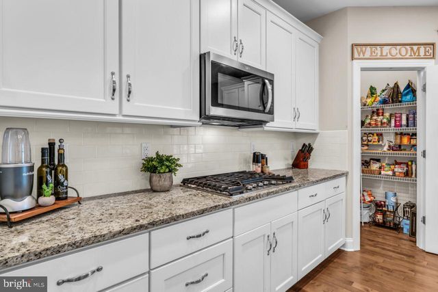 305 GLEN DORNOCH LN, Egg Harbor Township, NJ 08234