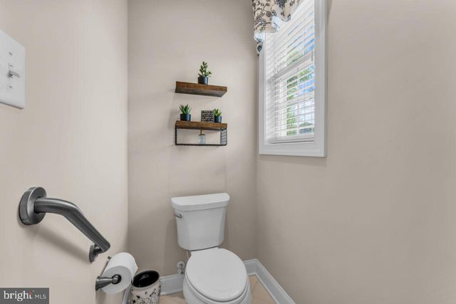 305 GLEN DORNOCH LN, Egg Harbor Township, NJ 08234