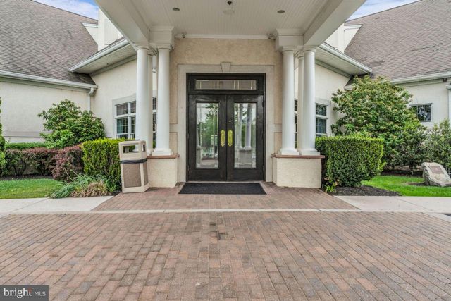 305 GLEN DORNOCH LN, Egg Harbor Township, NJ 08234