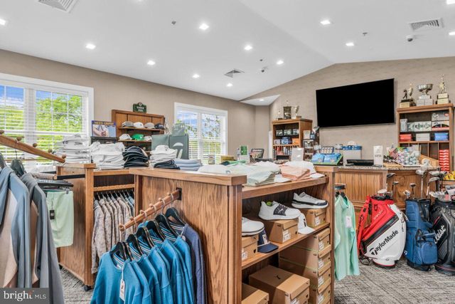 305 GLEN DORNOCH LN, Egg Harbor Township, NJ 08234