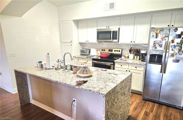 7975 Preserve CIR 1032, Naples, FL 34119