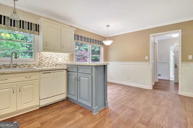 717 Tyrone Road, Tyrone, GA 30290