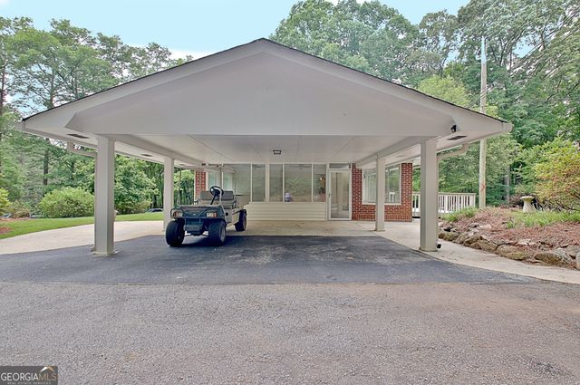 717 Tyrone Road, Tyrone, GA 30290