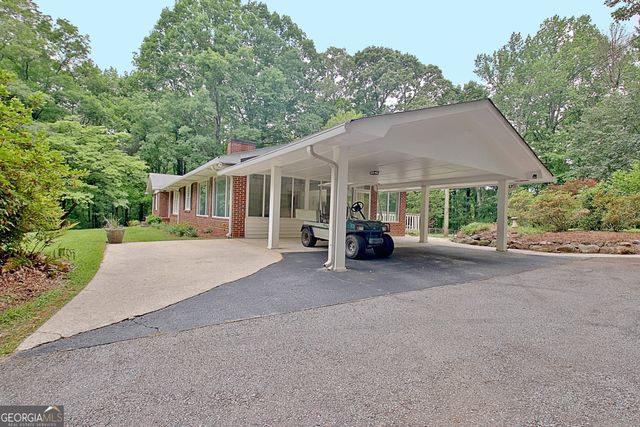 717 Tyrone Road, Tyrone, GA 30290