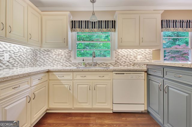 717 Tyrone Road, Tyrone, GA 30290