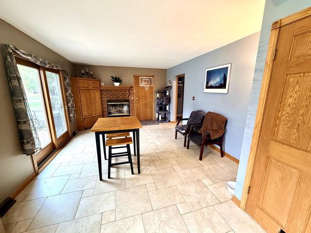 14775 W Honey LANE, New Berlin, WI 53151