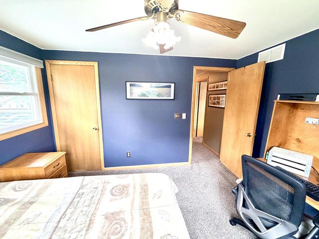 14775 W Honey LANE, New Berlin, WI 53151