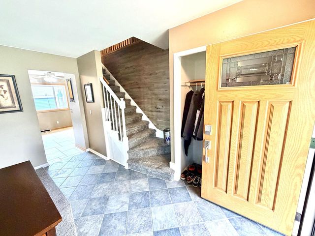 14775 W Honey LANE, New Berlin, WI 53151