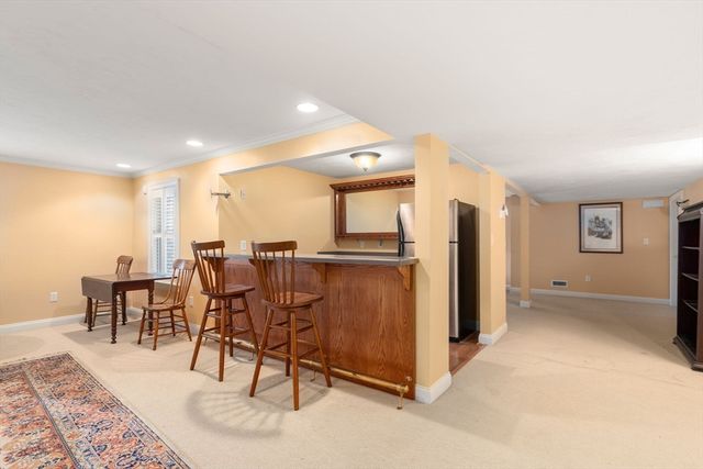 3 Summerland Way 3, Worcester, MA 01609