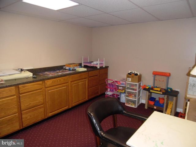 325 CHARLES ST, Lebanon, PA 17042