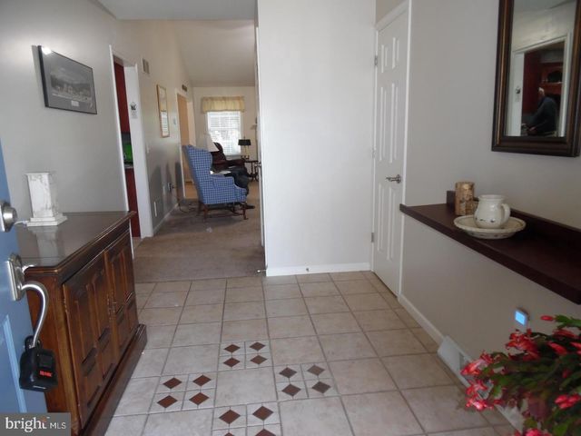 325 CHARLES ST, Lebanon, PA 17042