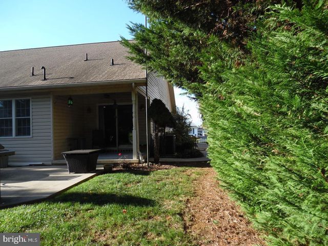 325 CHARLES ST, Lebanon, PA 17042