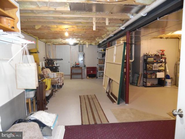 325 CHARLES ST, Lebanon, PA 17042