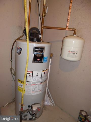 325 CHARLES ST, Lebanon, PA 17042