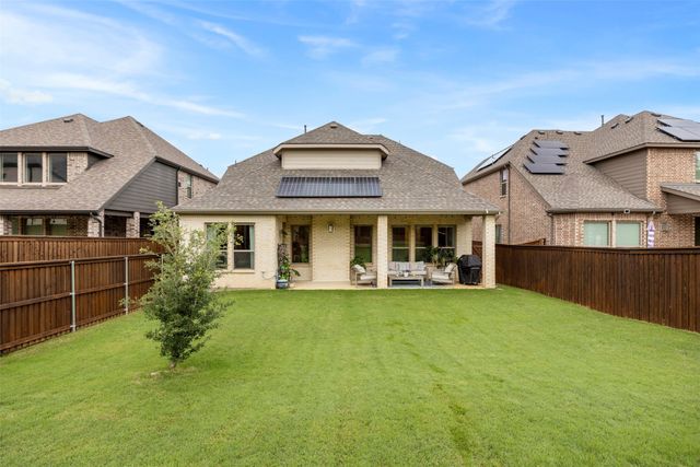 6908 Copperhead Trail, North Richland Hills, TX 76182