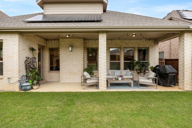 6908 Copperhead Trail, North Richland Hills, TX 76182