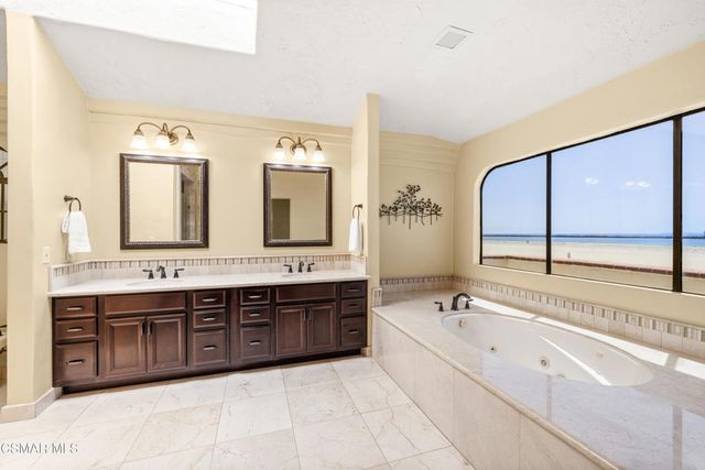 3505 Ocean Drive, Oxnard, CA 93035