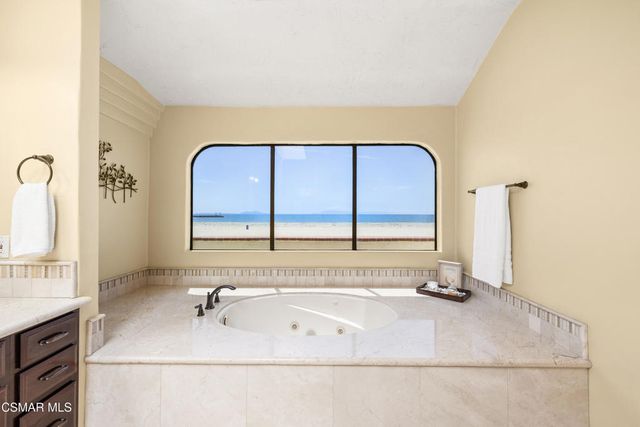 3505 Ocean Drive, Oxnard, CA 93035
