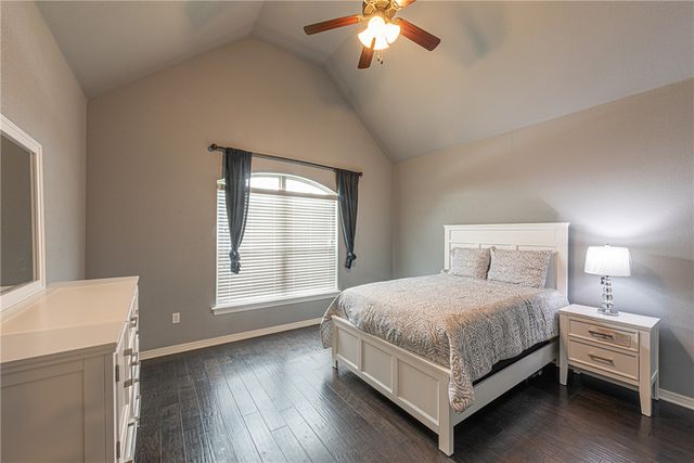 2912 W Featherock Way, Fayetteville, AR 72704