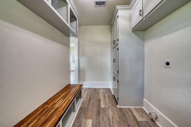 1122 W 2nd Street, Freeport, TX 77541