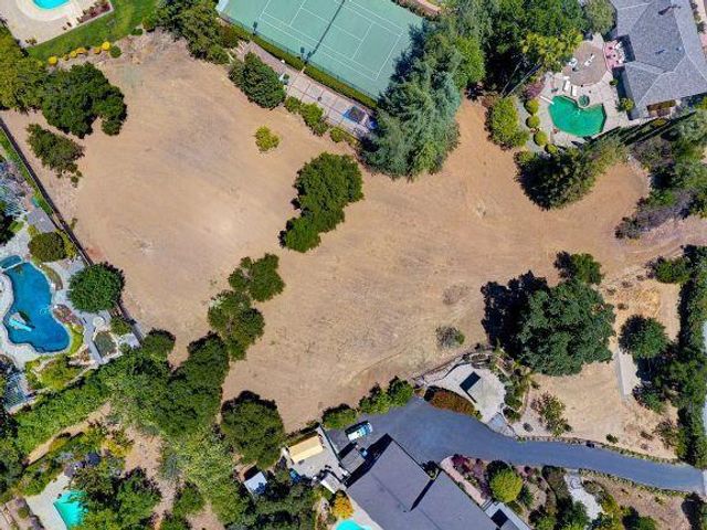 14171 Chester Avenue, Saratoga, CA 95070