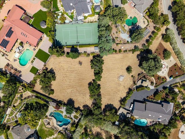 14171 Chester Avenue, Saratoga, CA 95070