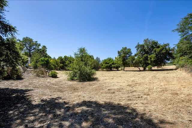 14171 Chester Avenue, Saratoga, CA 95070