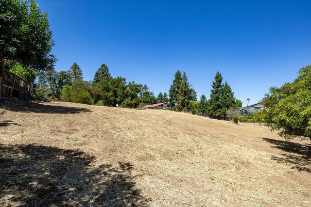 14171 Chester Avenue, Saratoga, CA 95070