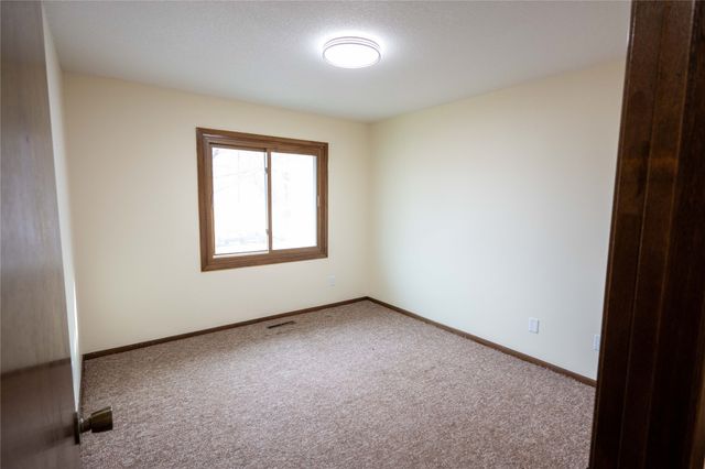 3112 Beaver Avenue, Des Moines, IA 50310