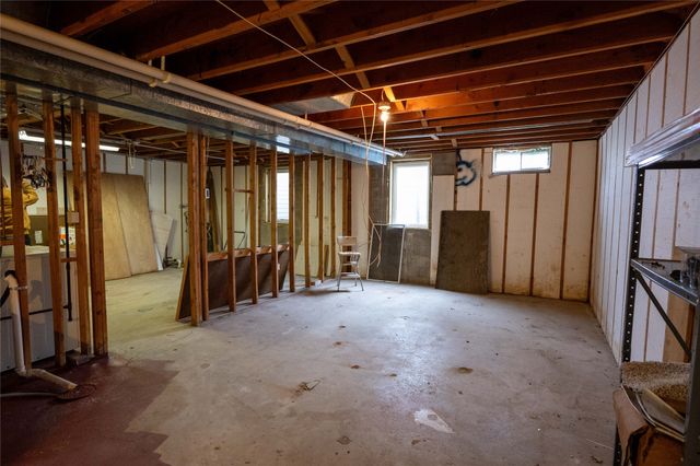 3112 Beaver Avenue, Des Moines, IA 50310