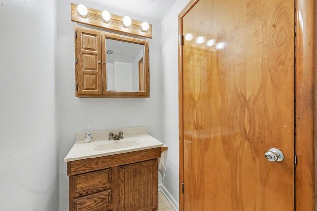 1728 Vinecroft Street Nw, City Of Walker, MI 49544