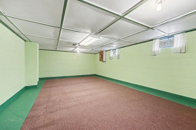 1728 Vinecroft Street Nw, City Of Walker, MI 49544