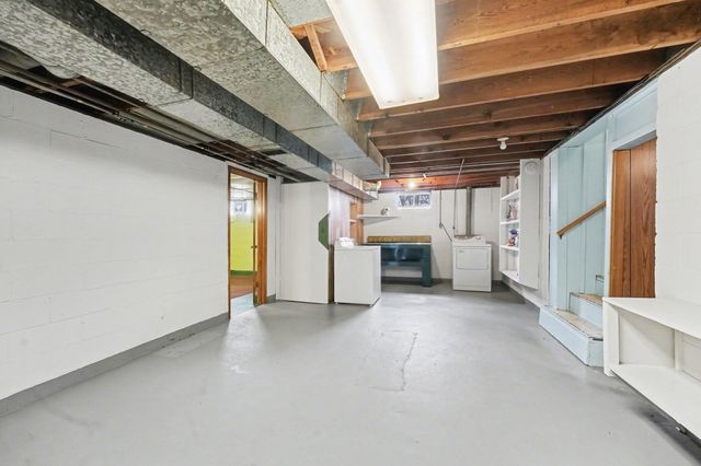 1728 Vinecroft Street Nw, City Of Walker, MI 49544