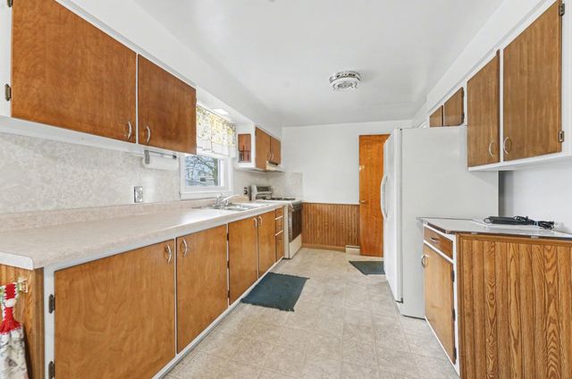 1728 Vinecroft Street Nw, City Of Walker, MI 49544