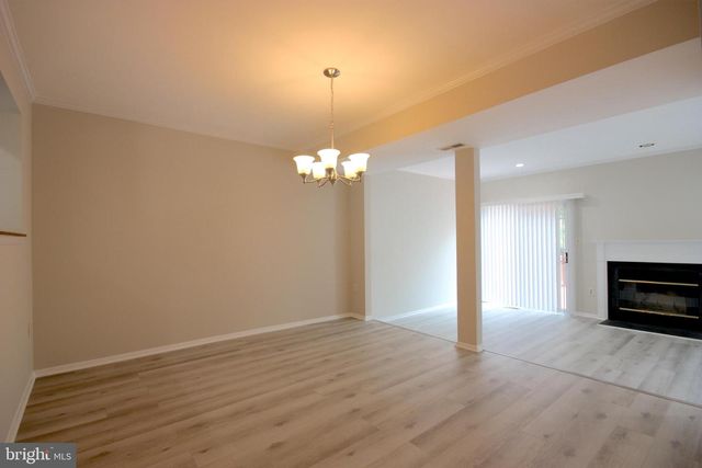 7782 BLUEBERRY HILL LN, Ellicott City, MD 21043