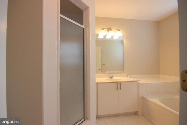 7782 BLUEBERRY HILL LN, Ellicott City, MD 21043
