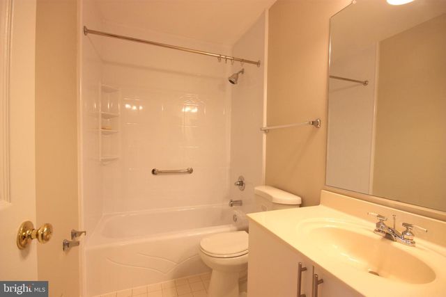 7782 BLUEBERRY HILL LN, Ellicott City, MD 21043